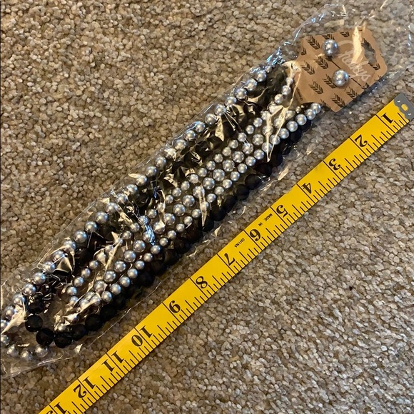 Silver and black 3 strand necklace earring set - Picture 2 of 5